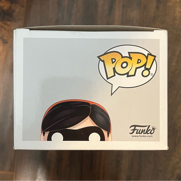 Funko Pop! Disney: Incredibles 2 - Violet Collectible Figure - Picture 2 of 6